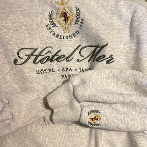 Abercrombie Soft AF Hôtel Mer Cropped Sweatshirt - Picture 4 of 10
